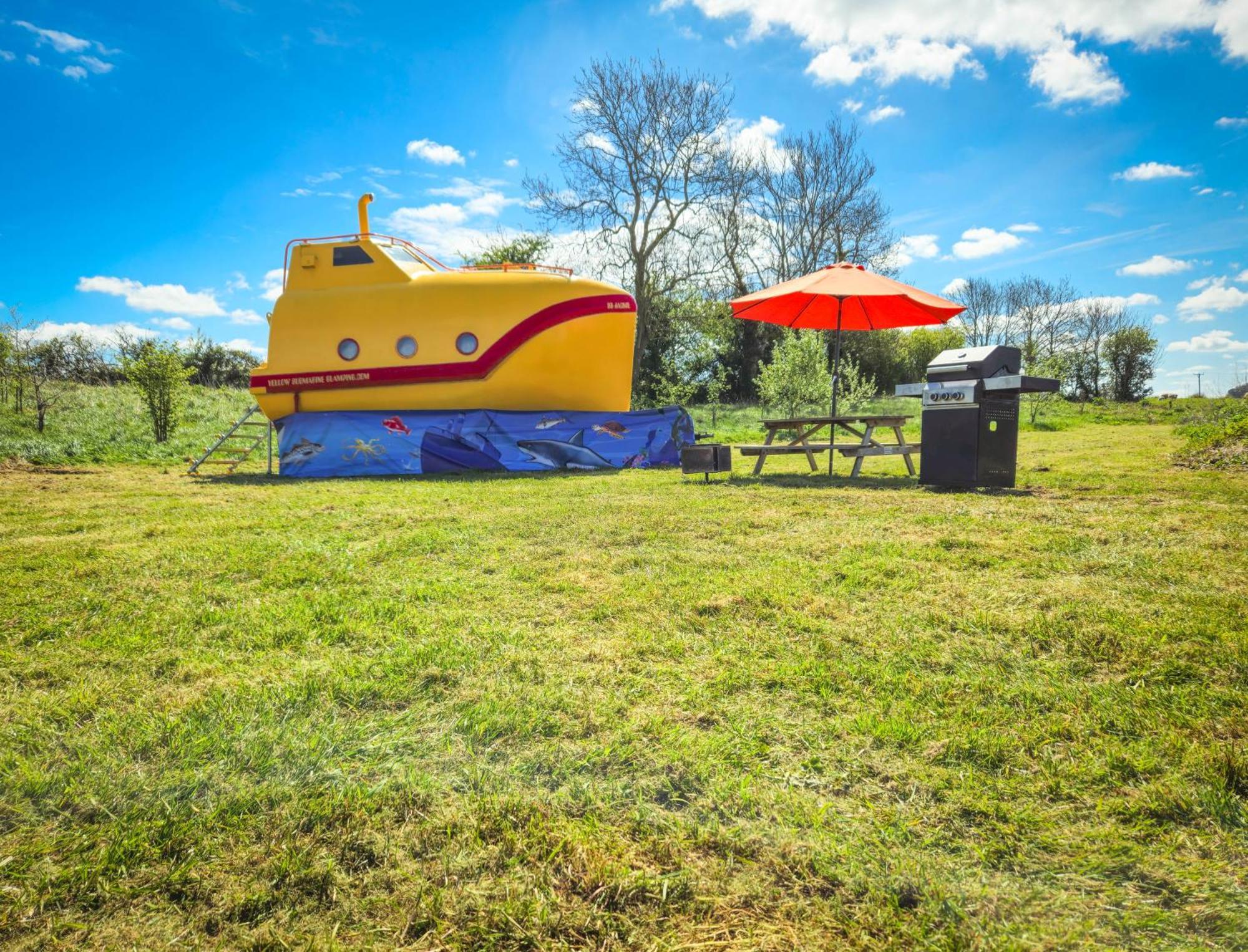 The Yellow Submarine Cheddar Esterno foto
